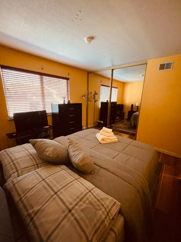 Foto del edificio - 234 Shoreline Dr