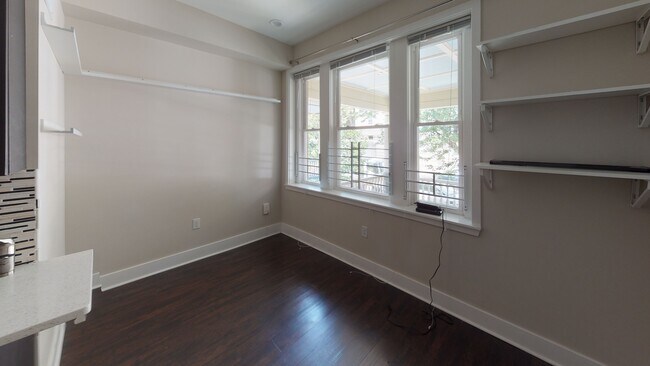 Foto del edificio - 4426 Pine St