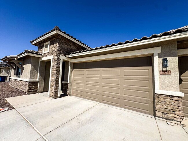 Foto del edificio - "Spacious 4-Bedroom, 2.5-Bathroom SOLAR Home in Mesa del Sol!"