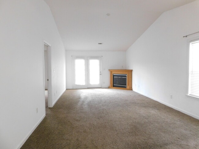 Building Photo - 1228 Longpoint Dr