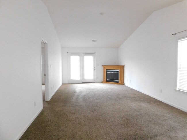 Foto del edificio - 1228 Longpoint Dr