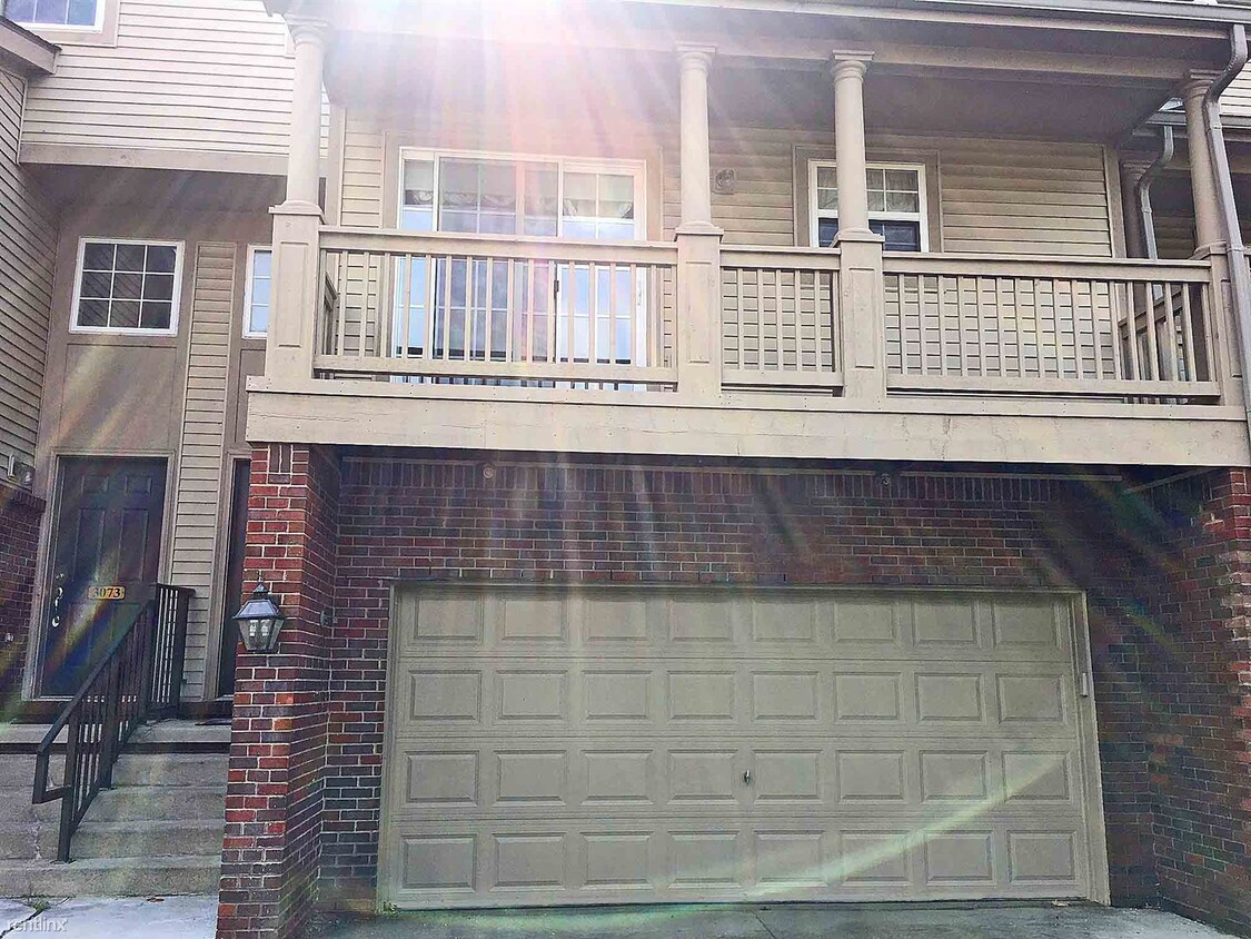 Primary Photo - 3 br, 2.5 bath Condo - 3075 Barclay Way