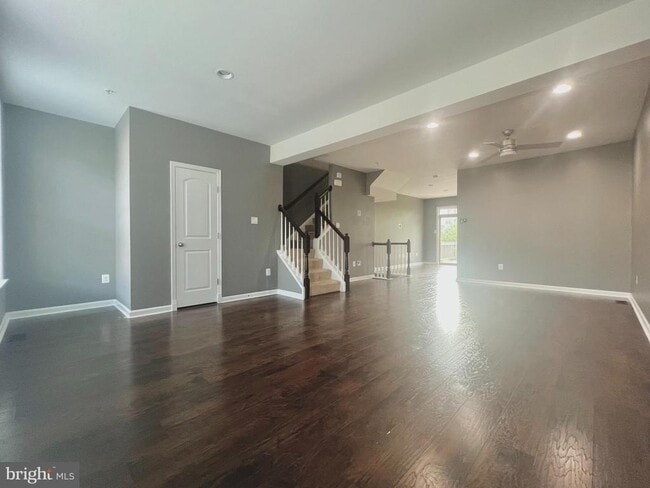 Building Photo - 1155 Carinoso Cir