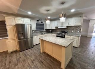 Building Photo - 19 Cll Tulipan