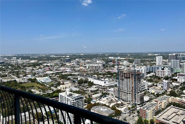 Foto del edificio - 1750 N Bayshore Dr