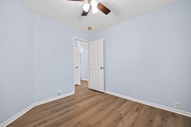 Building Photo - 510 Cypresswood Trce