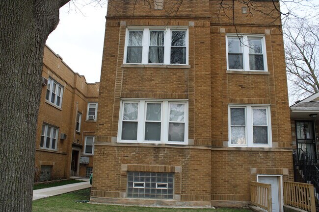 Building Photo - 7255 S Washtenaw Ave.