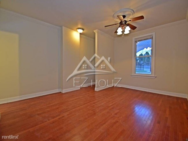 Foto del edificio - 4009 Parkside Dr