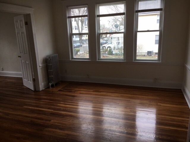 Building Photo - 301 Fuller St