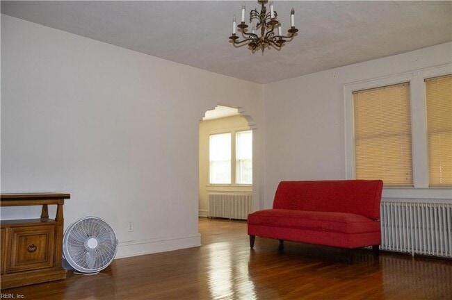 Foto del edificio - 107 E Taylor Ave