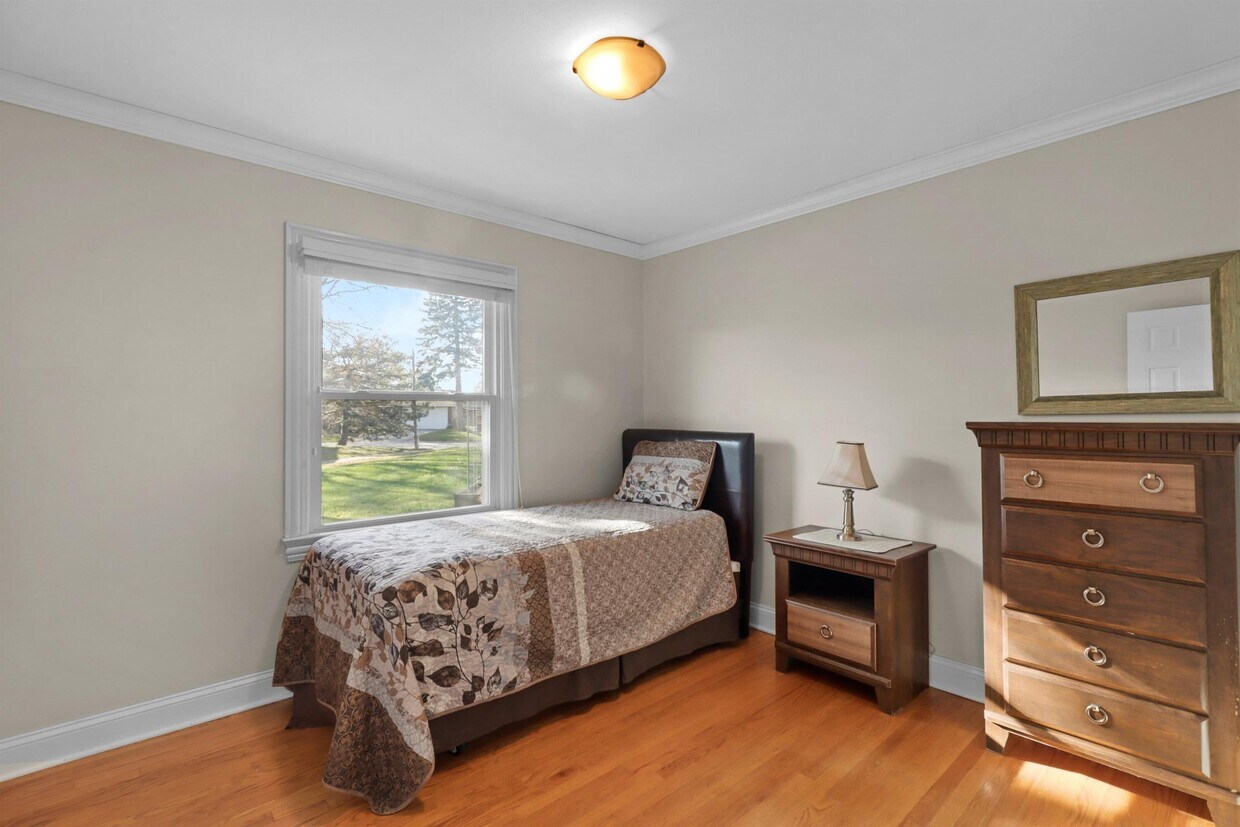 Foto del edificio - 7420 W Crawford Ave