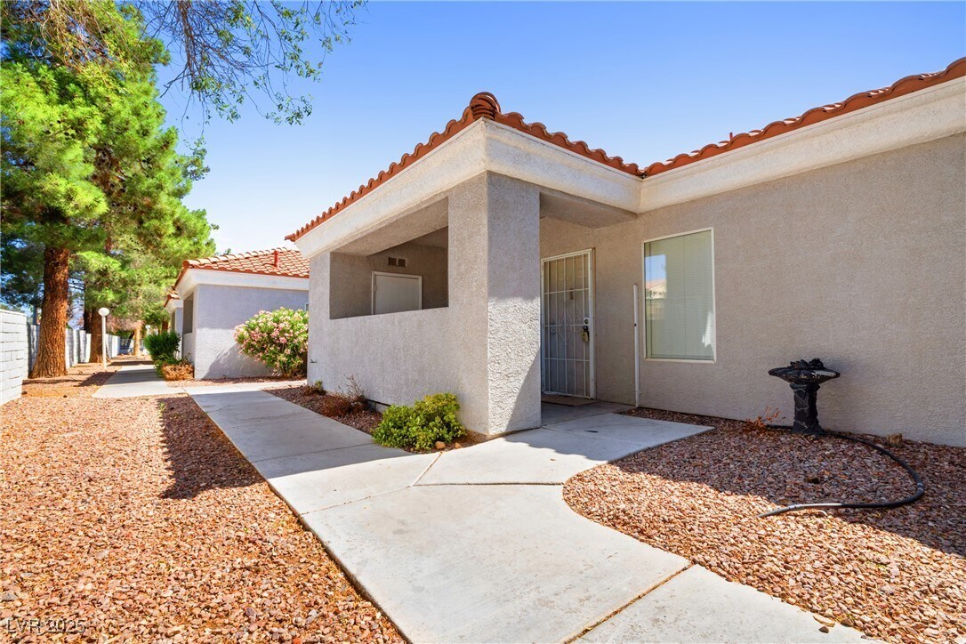 Foto principal - 1706 N Jones Blvd