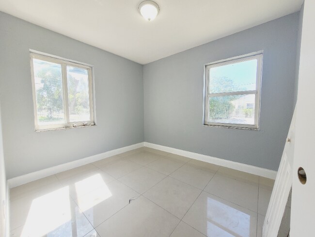 Foto del edificio - 1500 NW 6th Ave
