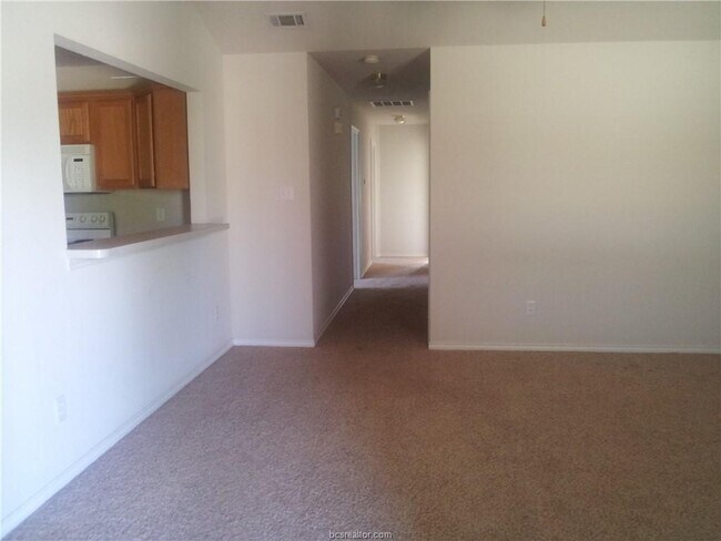 Building Photo - 3617 Oldenburg Ct