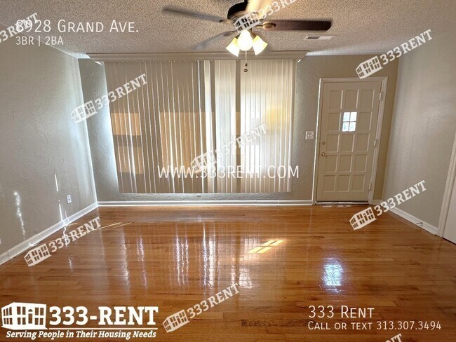 Building Photo - 8928 Grand Ave