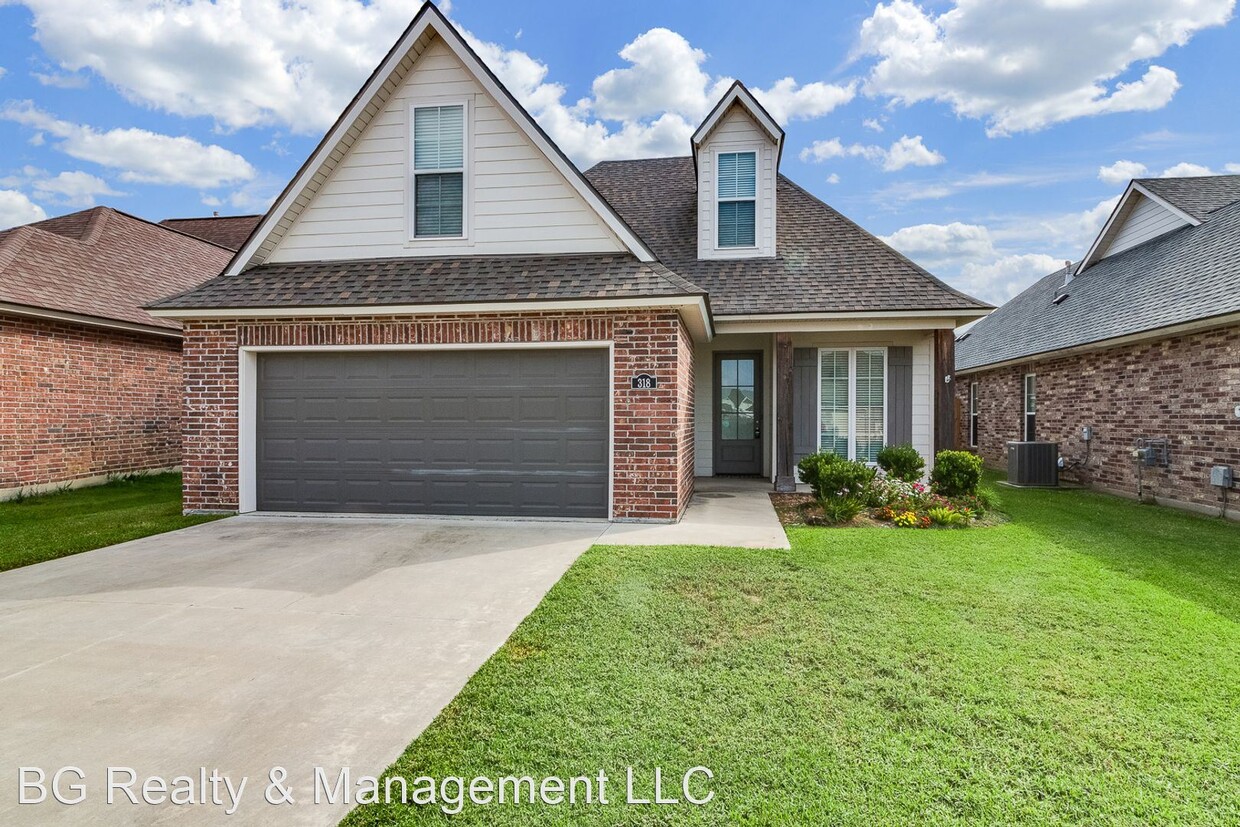 Primary Photo - 4 br, 3 bath House - 318 Benedict Drive