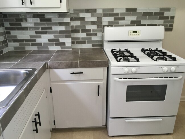 Kitchen - 506 W Stadium Blvd