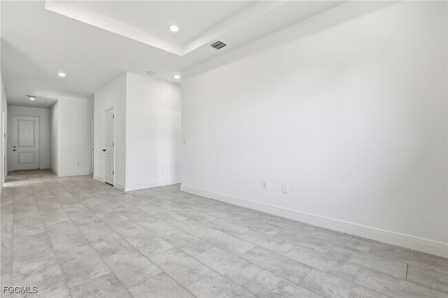 Foto del edificio - 1087 Rugby Cir