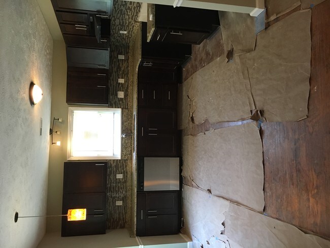 Building Photo - 1658 Kara Ct