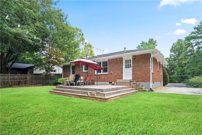Building Photo - 914 Willivee Dr
