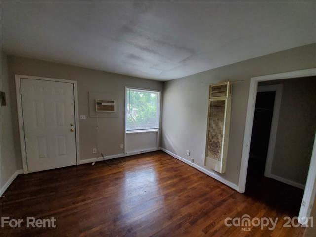 Foto del edificio - 3838 Tuckaseegee Rd