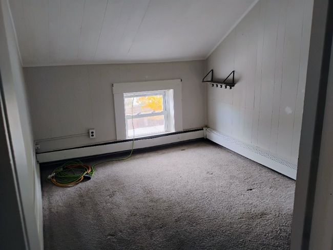 Building Photo - 100 Ashland St