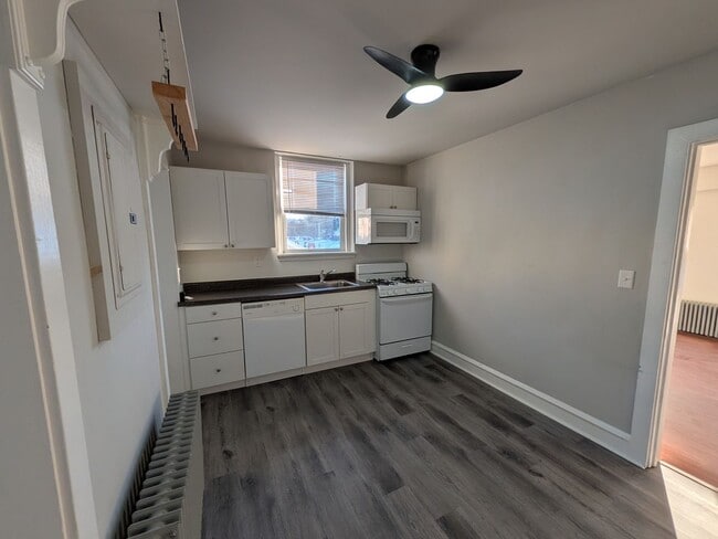 Building Photo - 119 S Furnace St