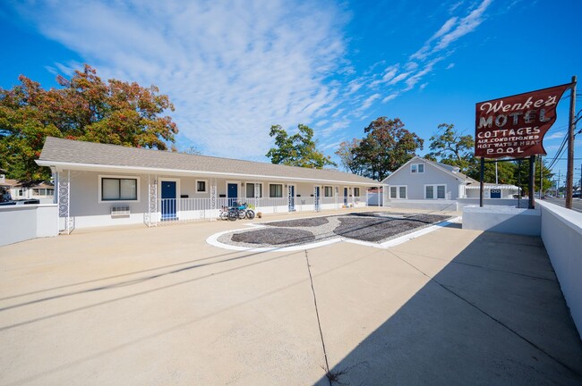 Building Photo - Wenke's Cottages and Hotel