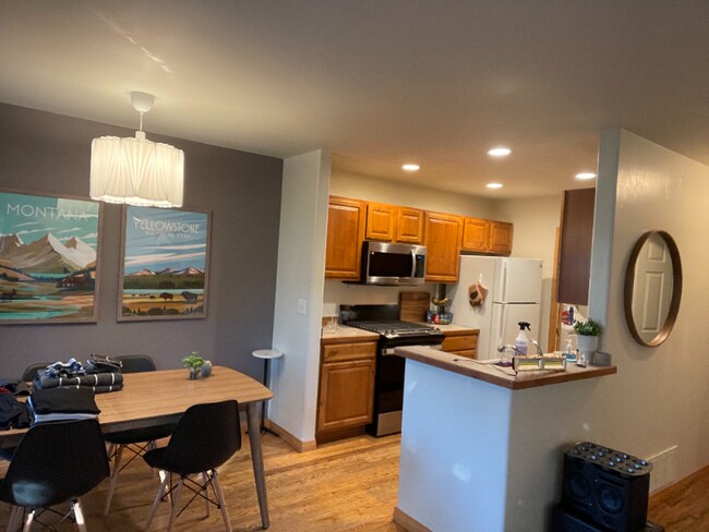 Foto del edificio - 2938 Warbler Way