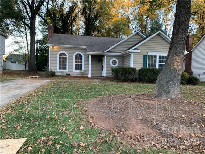 Primary Photo - 3134 Periwinkle Ct
