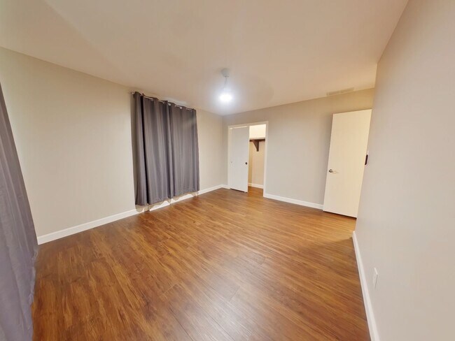 Foto del edificio - 6001 E 8th St N