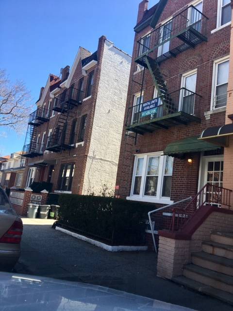 Foto principal - 2046 Bay Ridge Ave