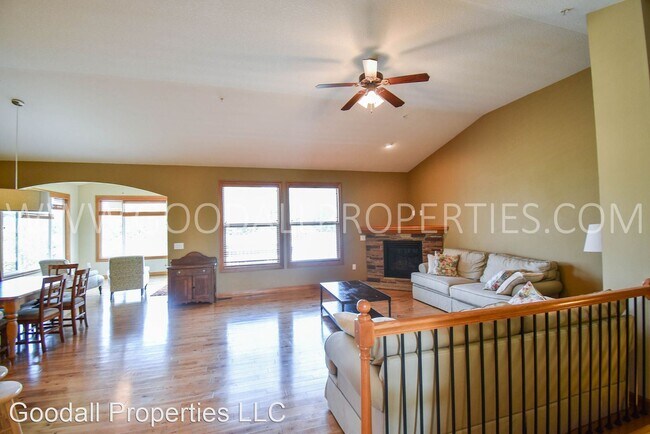 Foto del edificio - 4 br, 3 bath House - 6009 Bristol Ln