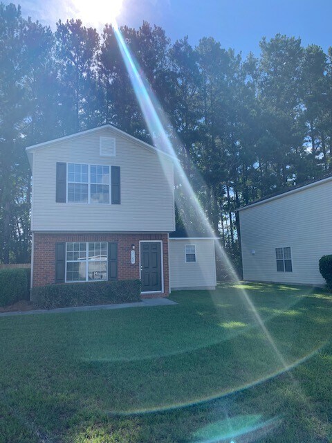 Primary Photo - 3 Bedroom / 3 Bath Home in Valdosta