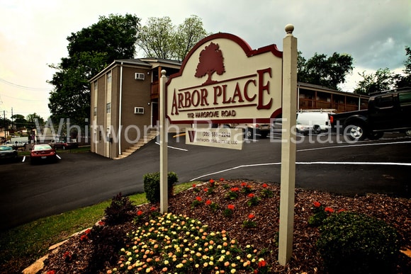 Building Photo - 1112 Hargrove Rd