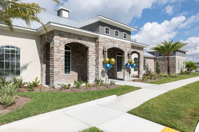 Building Photo - Bridgewater Grand