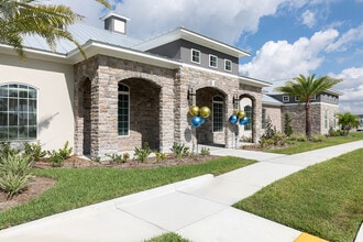 Building Photo - Bridgewater Grand