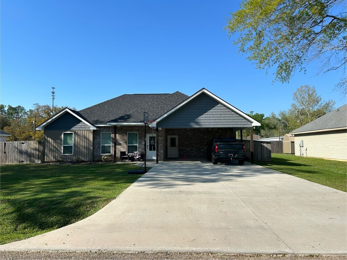Foto principal - 20023 Davis Ln