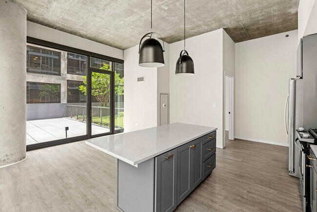 Foto del edificio - 129 W Huron St