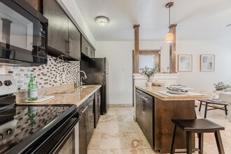 Interior Photo - Cityscape Apartments