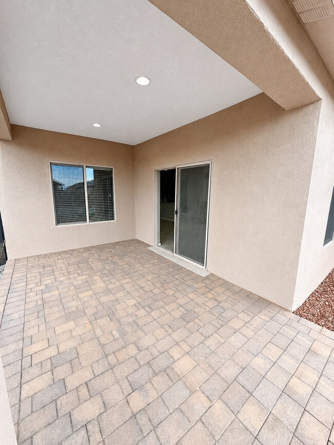Foto del edificio - 174 Spectrum Ave SW