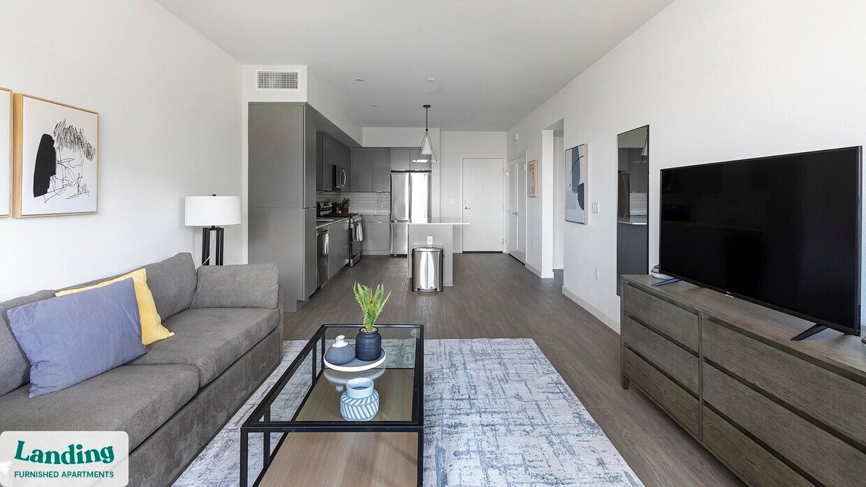 Foto principal - 9235 W Russell Rd
