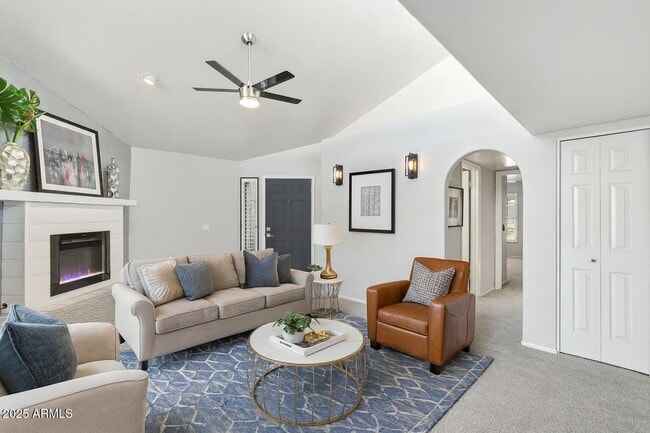 Foto del edificio - 18002 N 12th St