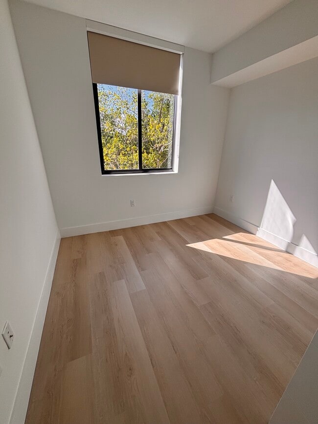 Foto del edificio - 2596 NE 182nd Ter