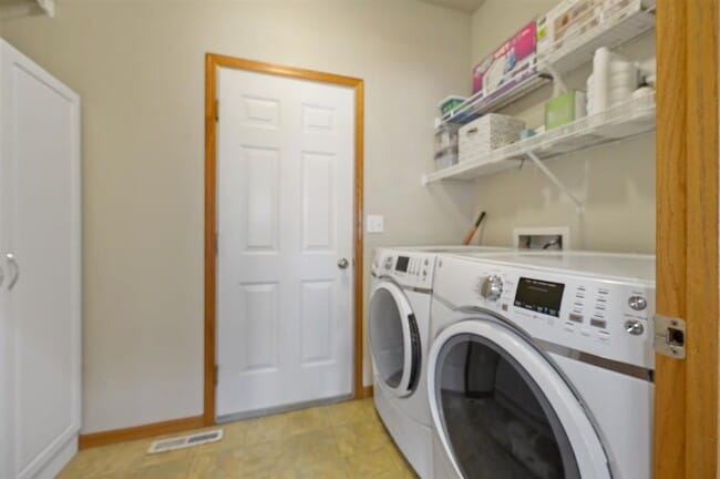 Foto del edificio - 77 N Park Ridge Rd