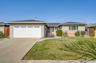 Building Photo - 5097 Forest Glen Dr