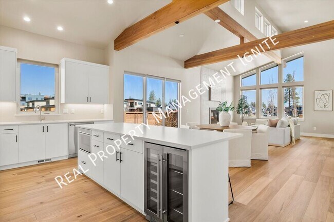Foto del edificio - 3154 NW Strickland Wy