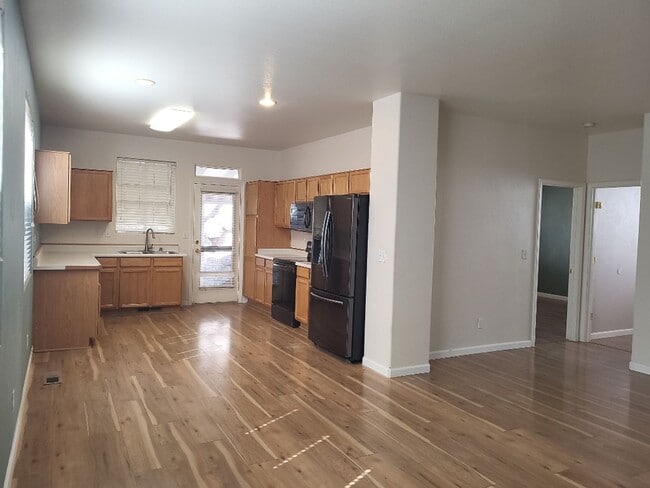 Foto del edificio - 2396 Sapphire Ridge Way