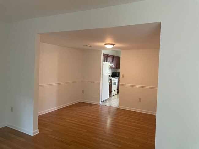 Foto del edificio - Broadneck Schools! End unit Townhome in Wa...