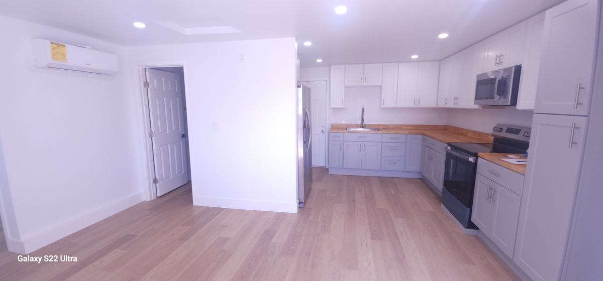 Foto principal - 14613 Spinning Ave